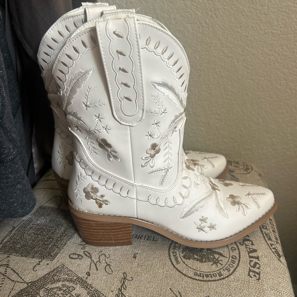 White Embroidered Western Boots
